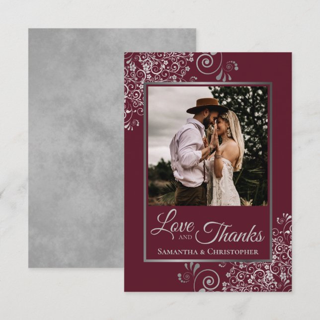 Cartão De Agradecimento Lugar prateado no casamento entre amor e Obrigados (Frente/Verso)