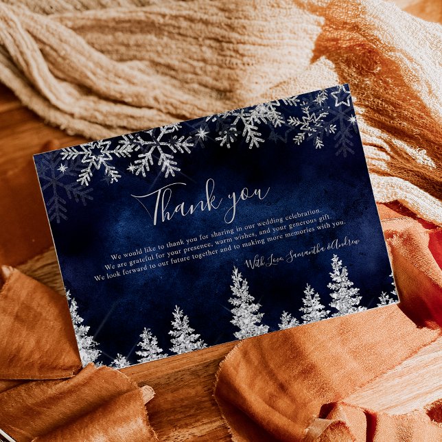 Cartão De Agradecimento Marinho de inverno Pine prateado (Chic Navy Winter silver snow pine wedding Thank You Card)