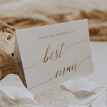 Cartão De Agradecimento Melhor Homem de Caligrafia Dourada Elegante<br><div class="desc">Este elegante cartões de agradecimentos de melhor homem para caligrafia em ouro é perfeito para um casamento simples. A design neutra apresenta uma carta minimalista decorada com a tipografia falsa de ouro romântica e caprichosa. Nota: Este design não apresenta folha de ouro real. É um gráfico de alta qualidade feito...</div>
