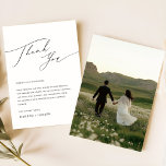 Cartão De Agradecimento Mesa de Recepção de casamento de Fotografia Branca<br><div class="desc">Grave cada mesa de recepção de casamento com uma nota que fala muito. Este Cartões de agradecimentos de Mesa de Foto Branco Simples, preto, oferece uma mensagem sincera aos seus convidados. Sua design simples moderna complementa qualquer cenário de casamento, fornecendo uma mistura perfeita de utilidade e sentimento. Esse obrigado que...</div>