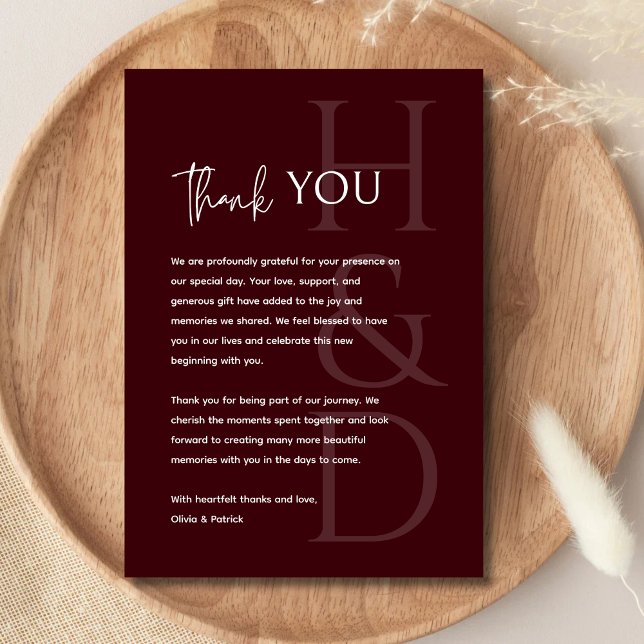 Cartão De Agradecimento Modern Burgundy Monogram Minimalist Wedding (Criador carregado)
