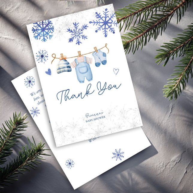 Cartão De Agradecimento Neve apaixonada flocos de neve chá de fraldas de i (Snow in love cute blue snowflakes baby clothes line winter baby shower thank you cards)