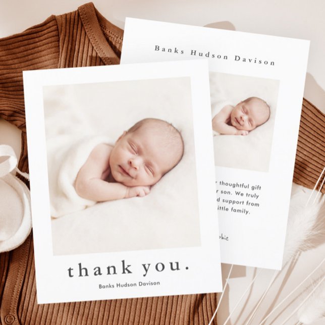 Cartão De Agradecimento Nome Moderno 2 Foto Bebê (Simple typography baby photo thank you card.)