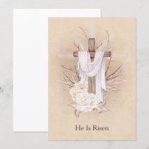 Placa de páscoa. Cruz Floral. Ele está levantado