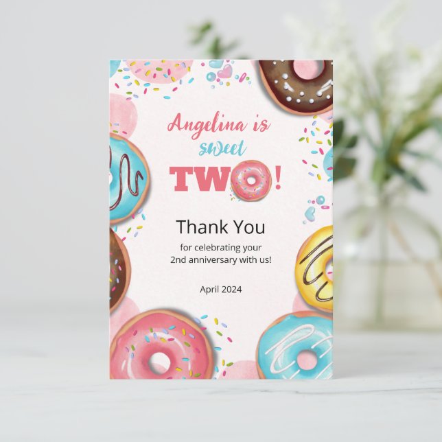 Cartão De Agradecimento Placa De segundo aniversário Flat Obrigado. (Em pé/Frente)