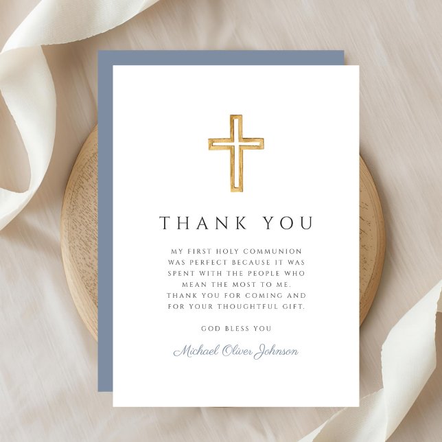 Cartão De Agradecimento Primeira Comunhão Elegante de Menino Religioso Azu (Elegant Dusty Blue Religious Boy First Communion Thank You Card)