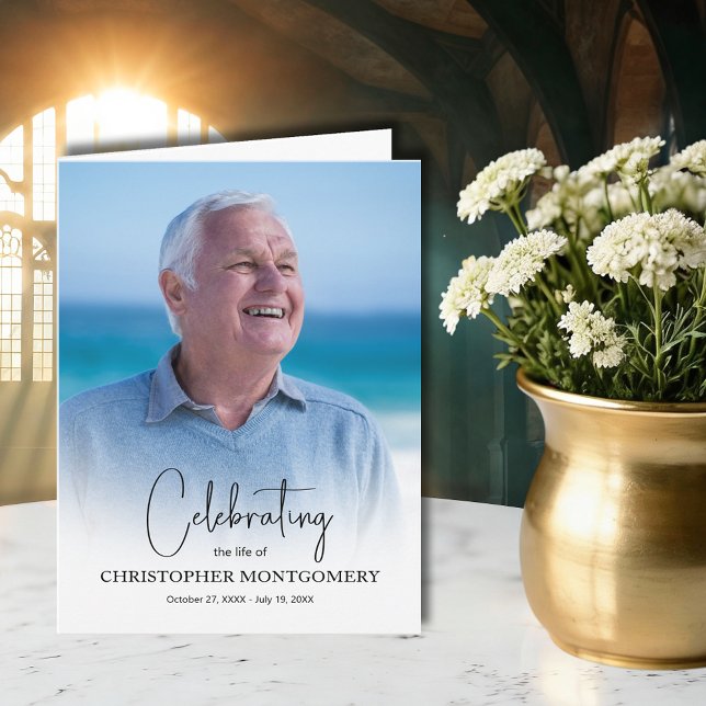 Cartão De Agradecimento Simple Funeral Photo Folded (Funeral celebration of life folded thank you cards, message over a photo on the front)