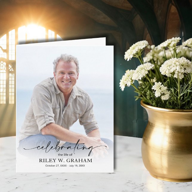 Cartão De Agradecimento Simple Funeral Photo Folded (Funeral celebration of life folded thank you cards, photo on the front and message printed inside)