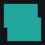 Cartão De Agradecimento um fundo verde com<br><div class="desc">O design é um quadrado azul brilhante com cor uniforme e textura lisa. Ele se destaca contra o fundo com um impressionante contraste visual.</div>