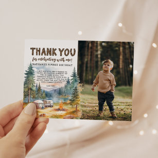 Cartão De Agradecimento Um primeiro aniversario Russo Feliz do Camper