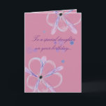 Cartão de aniversário da filha com arte da flor<br><div class="desc">Deseje a sua filha um o feliz aniversario com este cartão de aniversário original. Arte original da flor espirrada em cada dobra. A rotulação simples mas elegante adiciona um toque à moda. É especial para assim que muitas razões assim que desejam-na um feliz aniversario simples.</div>