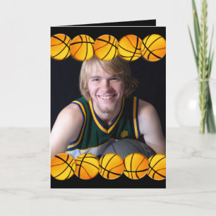 Cartão de aniversário da foto do basquetebol