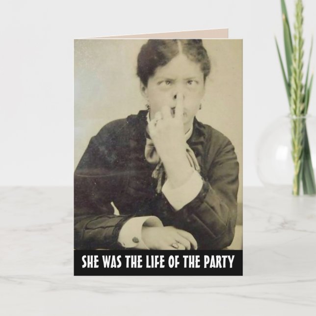 CARTÃO DE ANIVERSÁRIO DA MULHER ENGRAÇADA PARA ELA (Frente)