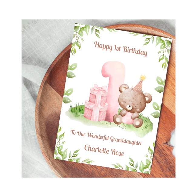 Cartão de aniversário de 1 ano com ursinho e verde (Criador carregado)