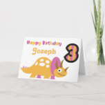 Cartão de aniversário de 3 anos de Dinossauro Amar<br><div class="desc">Um cartão de aniversário de 3 anos de dinossauro amarelo/rosa brilhante! Você pode personalizar o design para adicionar o nome do aniversariante/garota!</div>