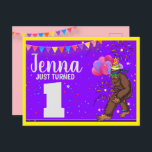 Cartão de aniversário de criança bonitinho de pé g<br><div class="desc">Um convite de aniversário personalizado com um tema de pé grande é uma maneira única e excitante de convidar amigos e familiares para uma celebração de aniversário. O cartão pode ser projetado com um tema safari ou selva, com uma ilustração fofa e lúdica do pé patudo cercado por balões coloridos...</div>