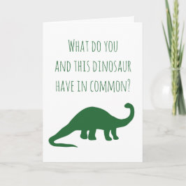 Cartão de Aniversário de Dinossauro Engraçado para