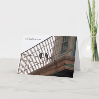 cartão de aniversário de dois corvos