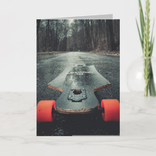 Cartão de Aniversário de Skatista de Longboard