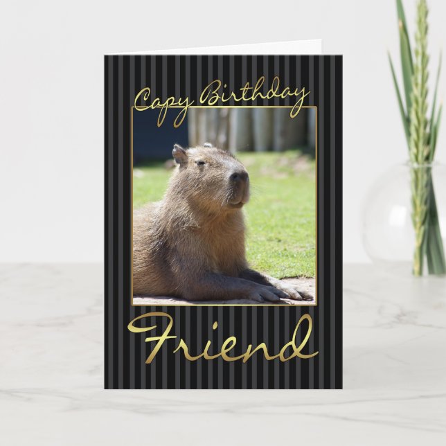 Cartão de aniversário do amigo com Capybara (Frente)