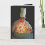 Cartão de aniversário do bolo de vintage sobre a c<br><div class="desc">A imagem neste cartão mostra um chef com um bolo de aniversário e muitas velas.</div>