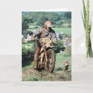 Cartão de aniversário do cavaleiro de Enduro