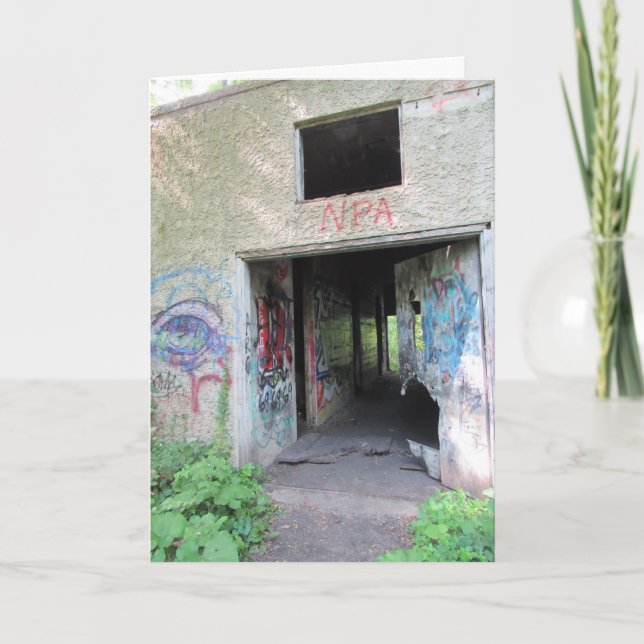 Cartão de Aniversário "Entrada do Asilo de Walcott (Frente)