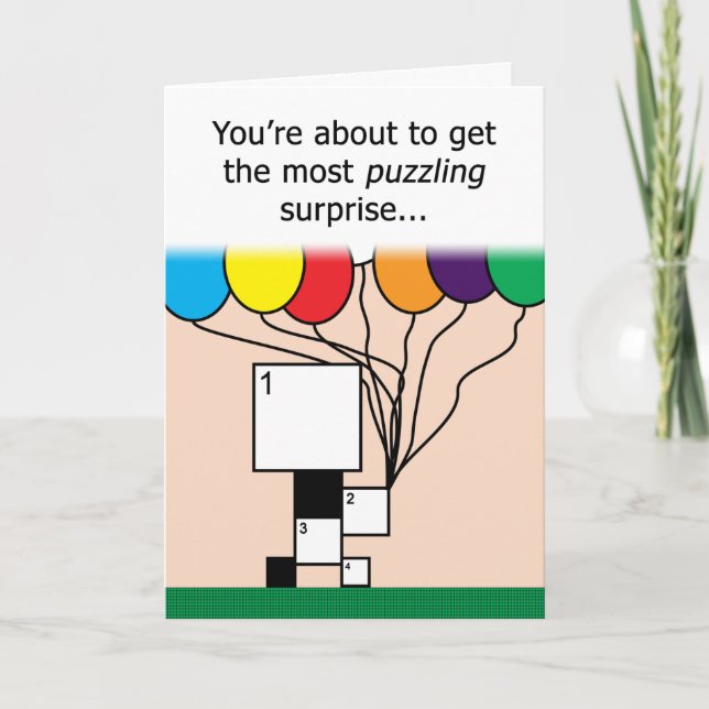 Cartão de Aniversário Feliz de Palavra Cruzada Que (Frente)