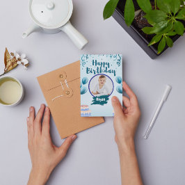 Cartão de Aniversário Ilustrativo Azul Claro