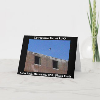 Cartão de Aniversário "Lowertown Depot UFO"