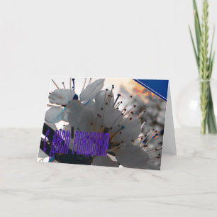 Cartão de aniversário russo com flores de cereja