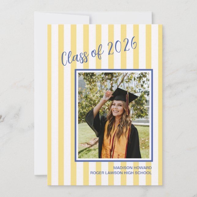 cartão de anúncio de formatura de menina com listr (Frente)