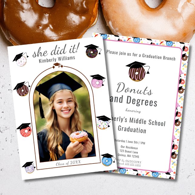 Cartão de Anúncio de Formatura Donuts e Diplomas (Criador carregado)