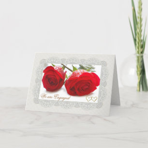 Cartão de anúncio de noivado com rosas vermelhas