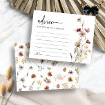Cartão de Aviso de Casamento Floral Branco<br><div class="desc">Este Cartão de Aconselhamento de Casamento na moda e elegante apresenta lindas flores de aquarela pintadas manualmente organizadas em um buquê adorável perfeito para primavera,  verão ou casamentos outono. Encontre itens correspondentes na Coleção de Casamentos de Flores Selvagens de Branca.</div>