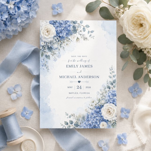 Cartão de Blue Hydrangea para Salvar a Data (Elegant Save the Date card with timeless blue hydrangea watercolor florals.)