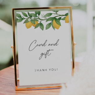 Cartão de chá de fraldas pequeno e sinal de presen