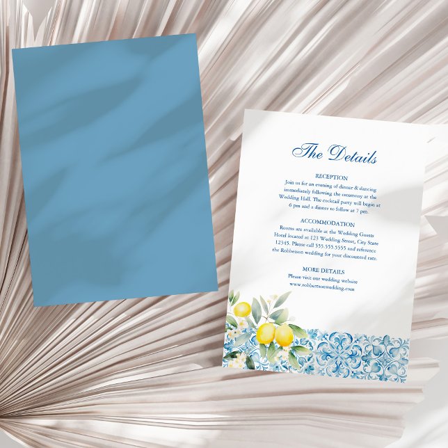 Cartão de Detalhes de Casamento para Azulejos Azui (Italian Blue Tiles and Lemons Wedding Details Card on a sunny white dry palm leaf.)