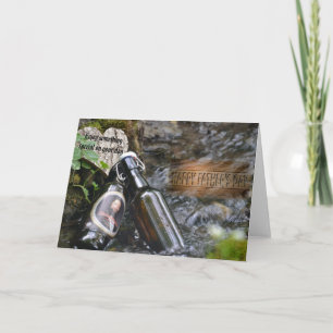 Cartão de dia de os pais com garrafas de cerveja n