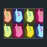 Cartão de Dreidel Hanukkah<br><div class="desc">Cartão colorido do dreidel após o estilo. Dreidels é um símbolo do conhecimento. Os miúdos judaicos fingiram jogar o dreidel durante as eras em que aprender o Torah foi proibida.</div>