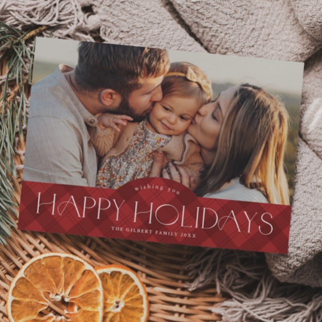 Cartão de Férias com Foto de Orçamento Xadrez Verm (Rustic red plaid budget photo holiday card.)