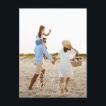 Cartão de Férias de Natal para praia com fotografi<br><div class="desc">design de cartão de natal na moda com a combinação de tendências de fontes em negrito e script,  espaço para a sua foto escolhida na frente com a praia e o gráfico do mar ao contrário</div>