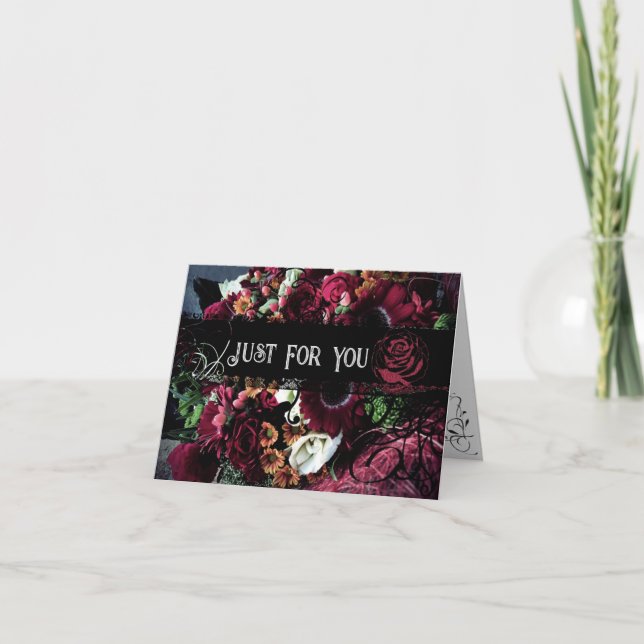 Cartão de Férias Dobrável com Flores Dramáticas Só (Frente)