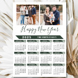 Cartão De Festividades 2025 Calendar Modern Sage Green Minimalist 2 Foto<br><div class="desc">Cartão de Feriado Minimalista de Foto da Família 2 de Script Verde Moderno do Calendário 2025. Todos os textos estão pré-organizados para que você personalize fácil e rapidamente com seus próprios detalhes. Desejo a todos um Feliz Feriado e um Incrível Ano Novo! Para muitos outros designs de cartão, visite: (Cartões...</div>