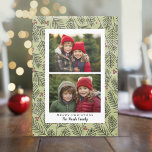 Cartão De Festividades 2 Fotografias de Natal Imísico Borda Branca<br><div class="desc">Use 2 fotos horizontais e faça um Cartões de natal único e dinâmico com um padrão de galho de árvore de Natal caprichoso no fundo. Tem um aspecto pintado com ícones de inverno. Se precisar mover alguma coisa,  clique no botão personalizar para fazer alterações.</div>