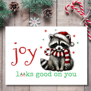 Cartão De Festividades A Alegria Fica Bem em Você Cute Raccoon Natal