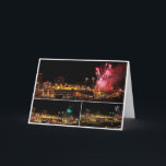Cartão De Festividades A plaza de Kansas City ilumina a colagem,<br><div class="desc">Os fogos-de-artifício estouraram sobre o centro comercial da plaza do clube em Kansas City na cerimónia anual da iluminação na noite da acção de graças. As luzes do feriado são giradas sobre na acção de graças e incandescem até meados de janeiro. Na parte de trás do cartão é uma outra...</div>