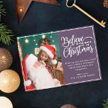 Cartão De Festividades Acredite na mágica do Natal 2 fotos da família vio<br><div class="desc">Cartão de cartões de natal moderno com um dos seus retratos preferidos da família de Natal à esquerda complementado pelas palavras "Acredite na magia do Natal" à direita sobre um fundo violeta moderno, personalizável com a sua própria mensagem de saudação. Você pode carregar mais uma foto no verso do cartão....</div>