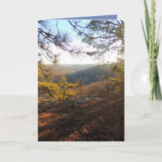 Cartão De Festividades Alcance para a luz, vista das colinas