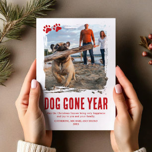 Cartão De Festividades Ano Canino Perdido Foto Vermelha Natal